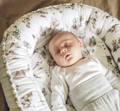 Suport de dormit by BabySteps Babynest Premium bumbac si catifea 70x35 cm Nature Soft Grey